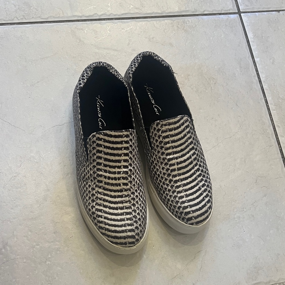 Kenneth Cole Black and White Slip-On Sneakers
